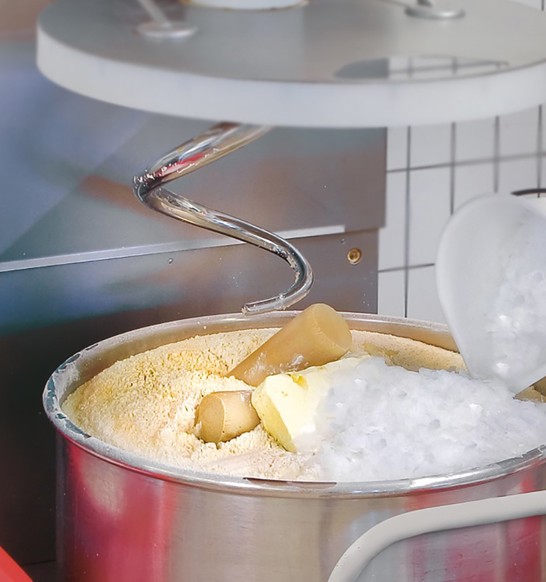 MAJA Scherbeneis zur Teigkühlung